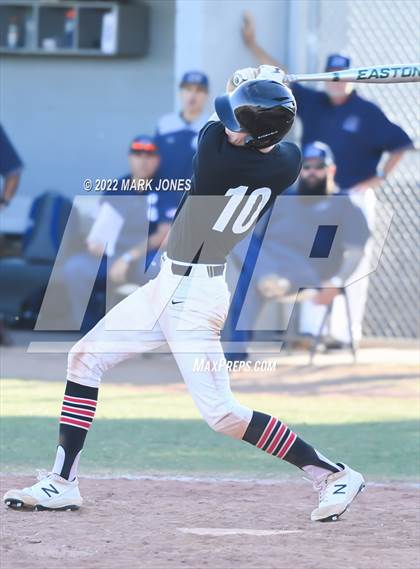 Thumbnail 2 in Durango vs. Willow Canyon (Coach Bob Invitational) photogallery.
