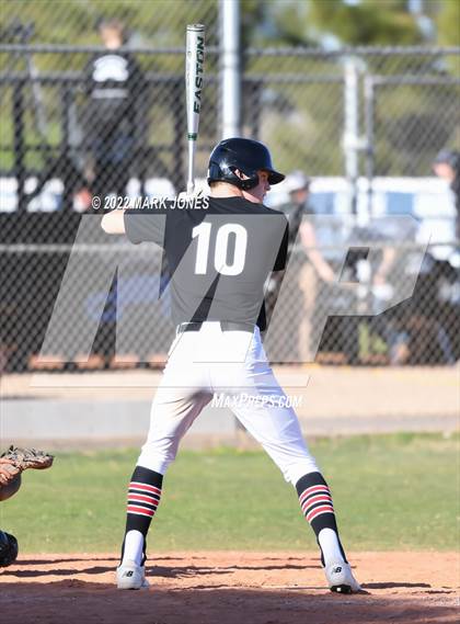 Thumbnail 2 in Durango vs. Willow Canyon (Coach Bob Invitational) photogallery.