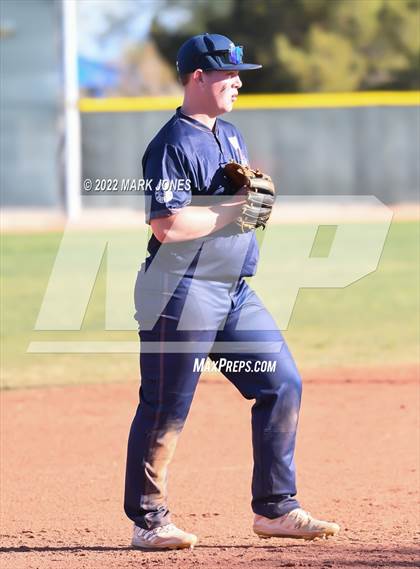 Thumbnail 3 in Durango vs. Willow Canyon (Coach Bob Invitational) photogallery.