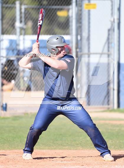 Thumbnail 1 in Durango vs. Willow Canyon (Coach Bob Invitational) photogallery.