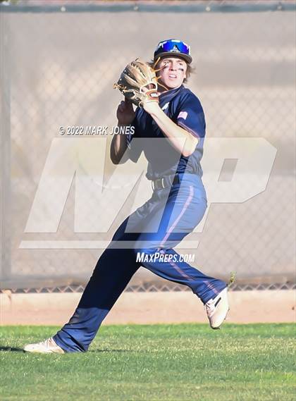 Thumbnail 3 in Durango vs. Willow Canyon (Coach Bob Invitational) photogallery.