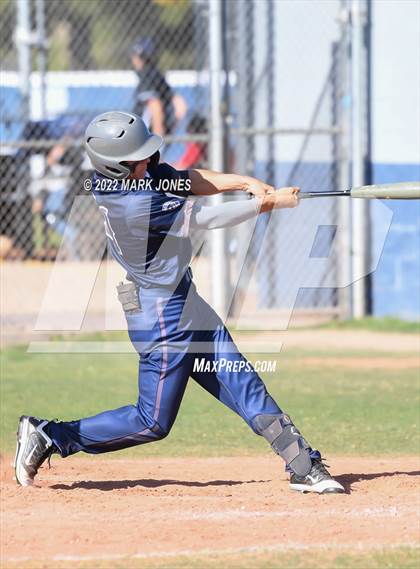 Thumbnail 1 in Durango vs. Willow Canyon (Coach Bob Invitational) photogallery.