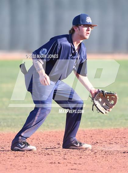 Thumbnail 1 in Durango vs. Willow Canyon (Coach Bob Invitational) photogallery.