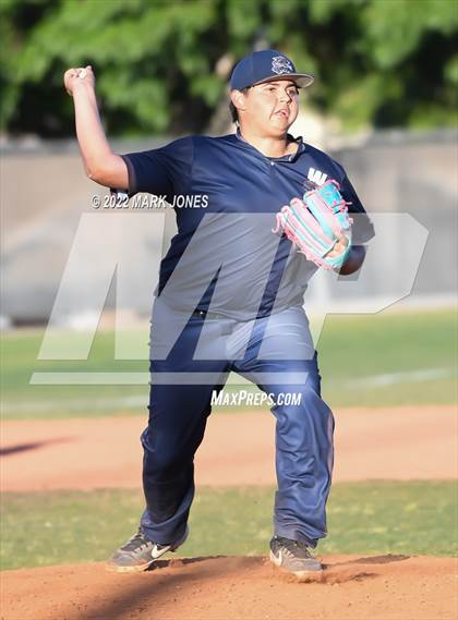 Thumbnail 3 in Durango vs. Willow Canyon (Coach Bob Invitational) photogallery.
