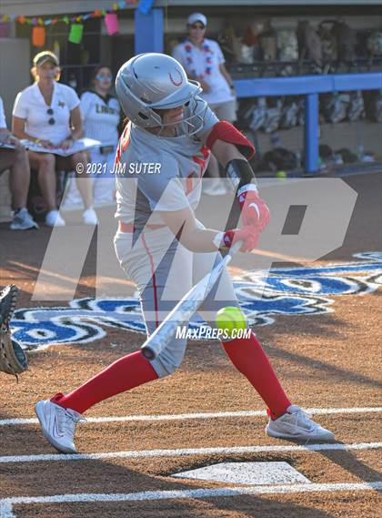 Thumbnail 3 in Lake Belton vs Liberty (UIL 4A Regional Playoff) photogallery.