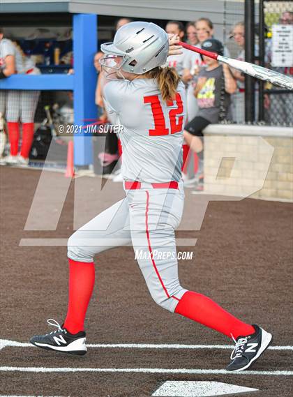 Thumbnail 2 in Lake Belton vs Liberty (UIL 4A Regional Playoff) photogallery.