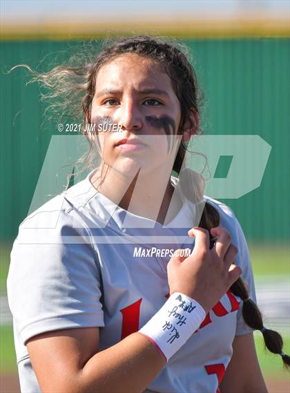 Thumbnail 1 in Lake Belton vs Liberty (UIL 4A Regional Playoff) photogallery.