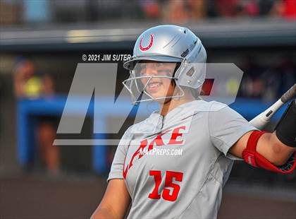 Thumbnail 3 in Lake Belton vs Liberty (UIL 4A Regional Playoff) photogallery.