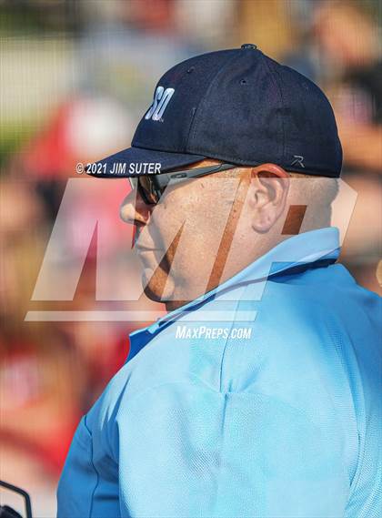 Thumbnail 2 in Lake Belton vs Liberty (UIL 4A Regional Playoff) photogallery.