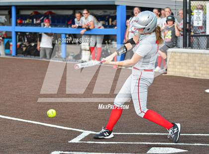 Thumbnail 1 in Lake Belton vs Liberty (UIL 4A Regional Playoff) photogallery.