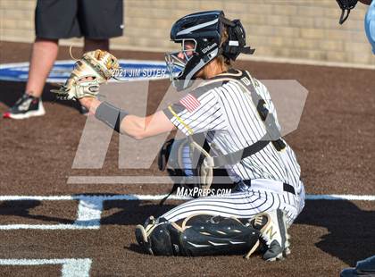 Thumbnail 2 in Lake Belton vs Liberty (UIL 4A Regional Playoff) photogallery.