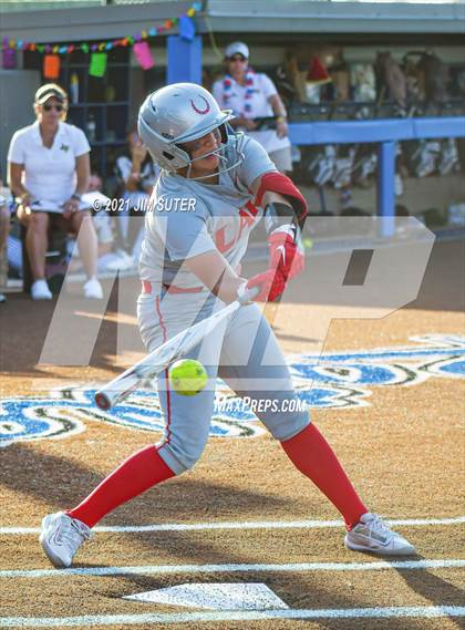 Thumbnail 2 in Lake Belton vs Liberty (UIL 4A Regional Playoff) photogallery.