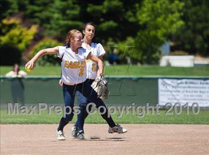 Thumbnail 1 in Cloverdale vs. Berean Christian (CIF NCS D4 Final) photogallery.