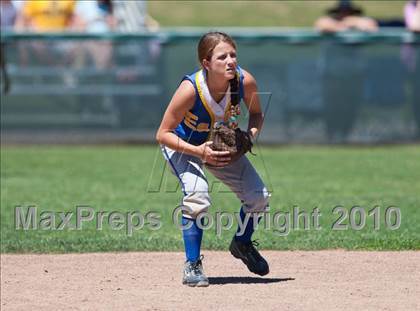 Thumbnail 1 in Cloverdale vs. Berean Christian (CIF NCS D4 Final) photogallery.