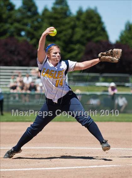 Thumbnail 2 in Cloverdale vs. Berean Christian (CIF NCS D4 Final) photogallery.