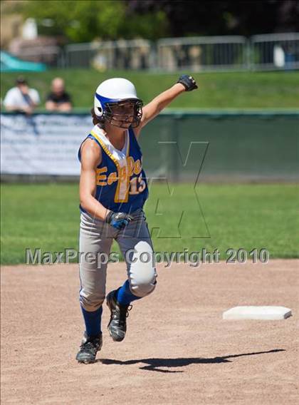 Thumbnail 3 in Cloverdale vs. Berean Christian (CIF NCS D4 Final) photogallery.