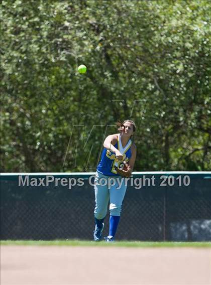 Thumbnail 2 in Cloverdale vs. Berean Christian (CIF NCS D4 Final) photogallery.