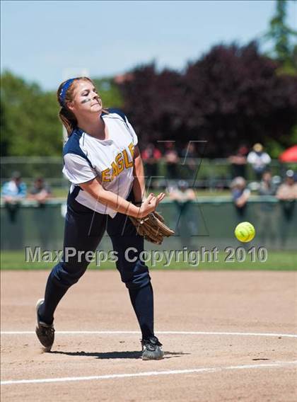 Thumbnail 3 in Cloverdale vs. Berean Christian (CIF NCS D4 Final) photogallery.