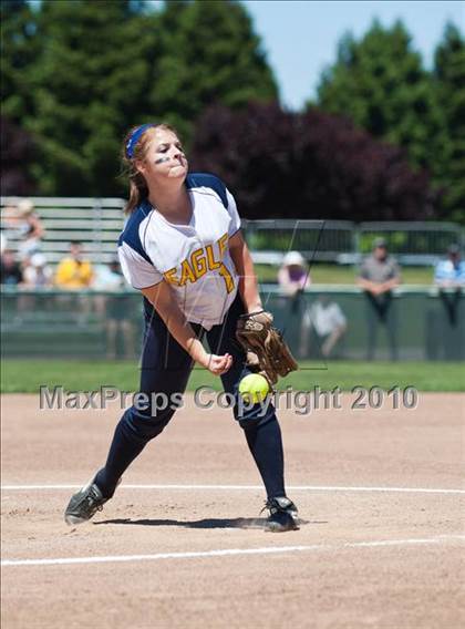 Thumbnail 3 in Cloverdale vs. Berean Christian (CIF NCS D4 Final) photogallery.