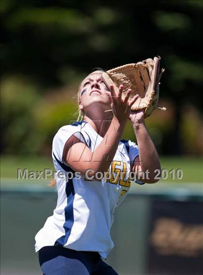 Thumbnail 1 in Cloverdale vs. Berean Christian (CIF NCS D4 Final) photogallery.