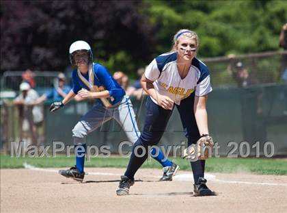 Thumbnail 3 in Cloverdale vs. Berean Christian (CIF NCS D4 Final) photogallery.