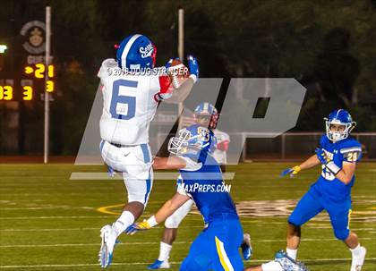 Thumbnail 2 in Serra vs. Serra (Honor Bowl-NorCal) photogallery.