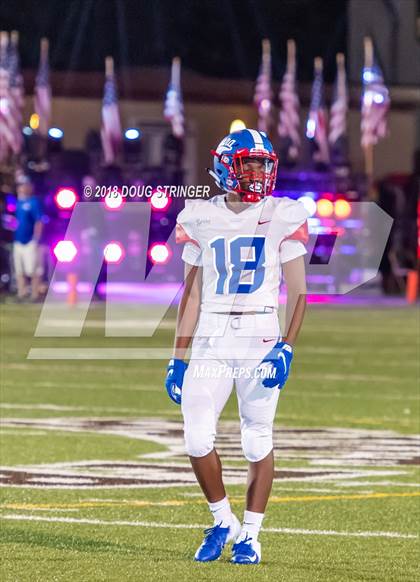 Thumbnail 1 in Serra vs. Serra (Honor Bowl-NorCal) photogallery.