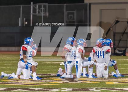 Thumbnail 2 in Serra vs. Serra (Honor Bowl-NorCal) photogallery.