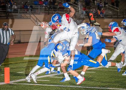 Thumbnail 3 in Serra vs. Serra (Honor Bowl-NorCal) photogallery.