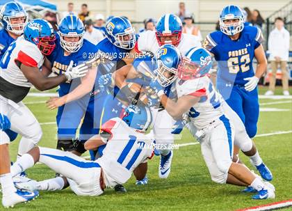 Thumbnail 2 in Serra vs. Serra (Honor Bowl-NorCal) photogallery.