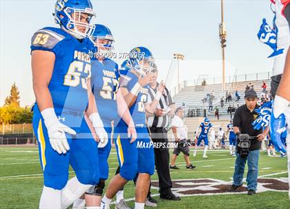Thumbnail 2 in Serra vs. Serra (Honor Bowl-NorCal) photogallery.
