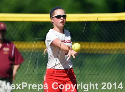 Thumbnail 1 in Wolcott @ St. Joseph (CIAC Class M 1st Round) photogallery.