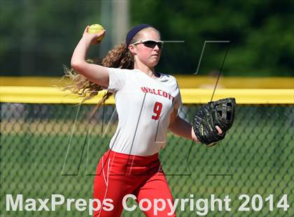 Thumbnail 2 in Wolcott @ St. Joseph (CIAC Class M 1st Round) photogallery.