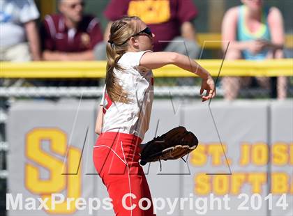 Thumbnail 1 in Wolcott @ St. Joseph (CIAC Class M 1st Round) photogallery.