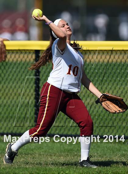 Thumbnail 3 in Wolcott @ St. Joseph (CIAC Class M 1st Round) photogallery.