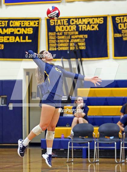 Thumbnail 3 in East Catholic @ RHAM photogallery.