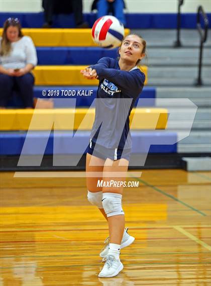 Thumbnail 3 in East Catholic @ RHAM photogallery.