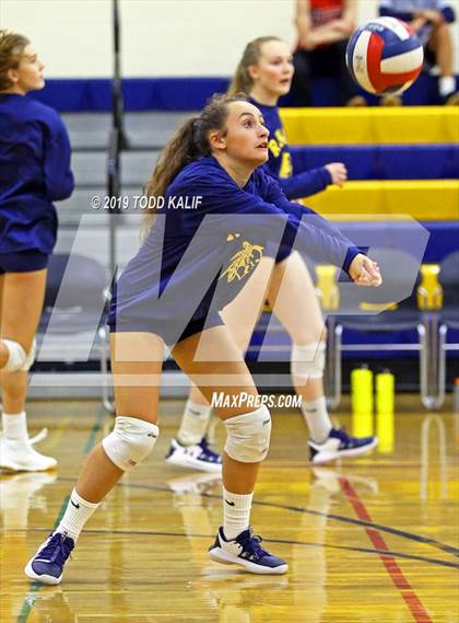 Thumbnail 1 in East Catholic @ RHAM photogallery.