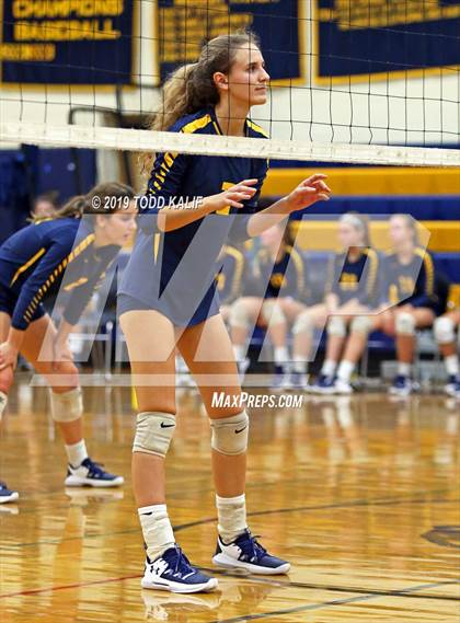 Thumbnail 3 in East Catholic @ RHAM photogallery.
