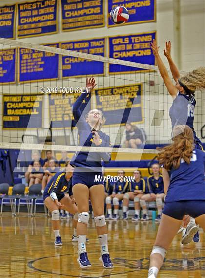 Thumbnail 2 in East Catholic @ RHAM photogallery.