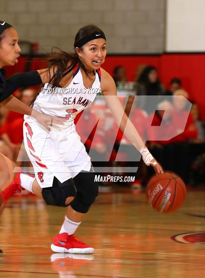 Thumbnail 2 in Lynwood vs. Redondo Union (CIF SS D2 Finals) photogallery.