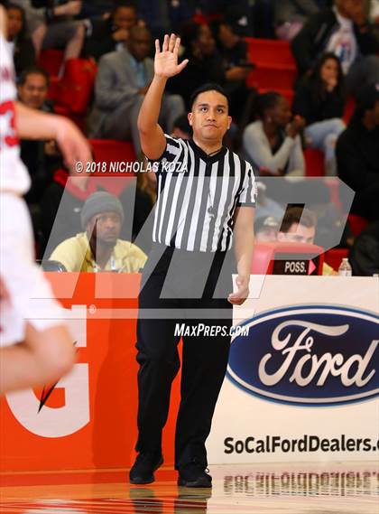 Thumbnail 3 in Lynwood vs. Redondo Union (CIF SS D2 Finals) photogallery.