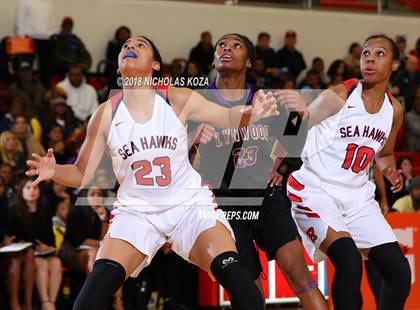 Thumbnail 1 in Lynwood vs. Redondo Union (CIF SS D2 Finals) photogallery.