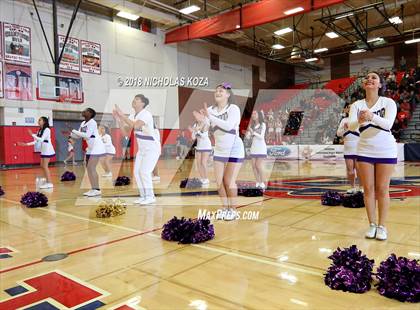 Thumbnail 2 in Lynwood vs. Redondo Union (CIF SS D2 Finals) photogallery.