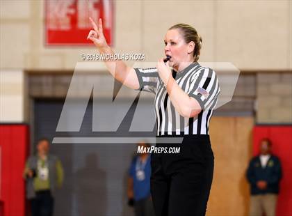 Thumbnail 1 in Lynwood vs. Redondo Union (CIF SS D2 Finals) photogallery.