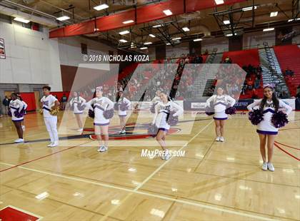 Thumbnail 2 in Lynwood vs. Redondo Union (CIF SS D2 Finals) photogallery.
