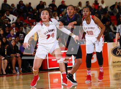 Thumbnail 3 in Lynwood vs. Redondo Union (CIF SS D2 Finals) photogallery.