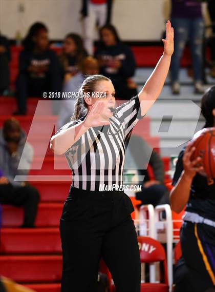 Thumbnail 1 in Lynwood vs. Redondo Union (CIF SS D2 Finals) photogallery.