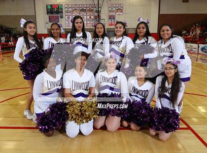Thumbnail 1 in Lynwood vs. Redondo Union (CIF SS D2 Finals) photogallery.
