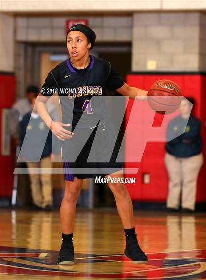 Thumbnail 2 in Lynwood vs. Redondo Union (CIF SS D2 Finals) photogallery.